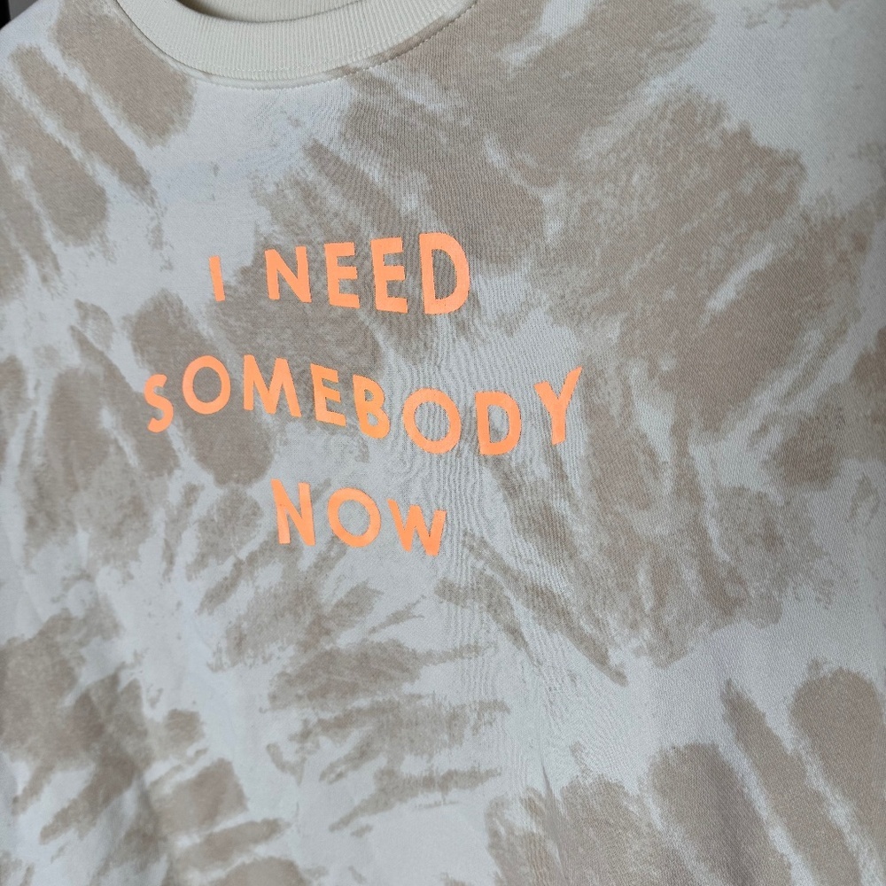 Shawn Mendes Tour Sweatshirt - Picture 2 of 6